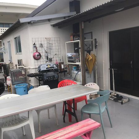 Hotel Yoko House à Uruma Extérieur photo